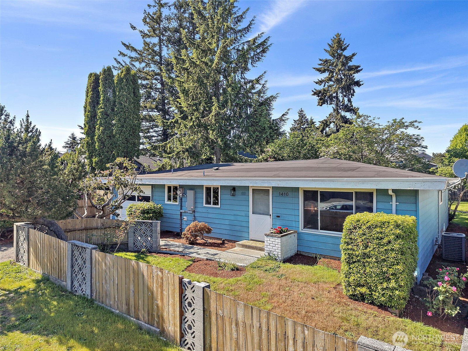 1410 Southwest 149th Street Burien, WA 98166 - Photo 1 of 35