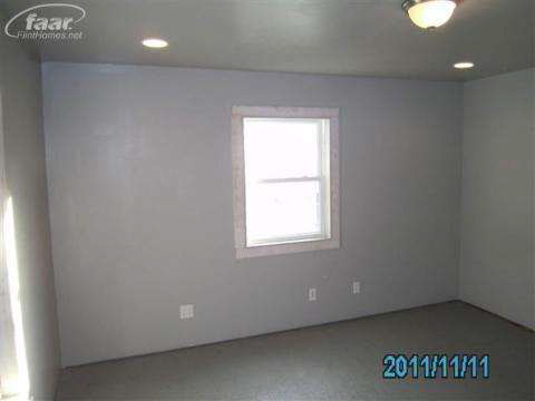 6325 Bennett Lake Road Fenton, MI 48430 - Photo 21 of 21 20166473-20.JPG
