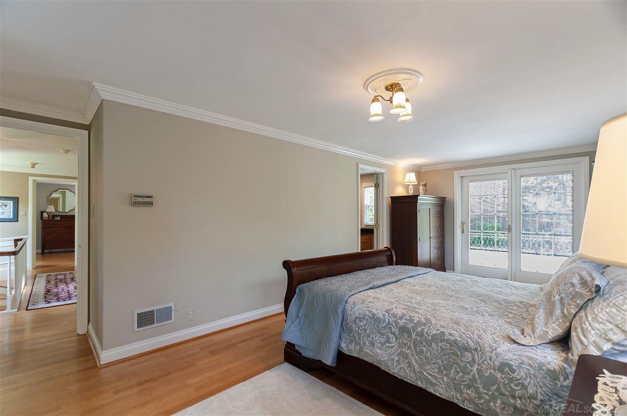 74 Lewiston Road Grosse Pointe Farms, MI 48236 - Photo 37 of 67