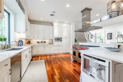 $4,095,000 | 2415 Middle River Drive, Fort Lauderdale, FL 33305