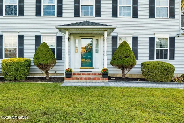 $699,000 | 353 Fieldcrest Drive, New Egypt, NJ 08533