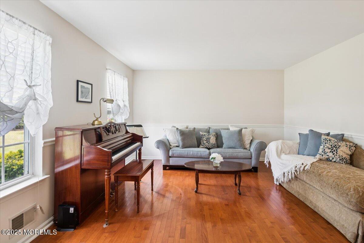 353 Fieldcrest Drive New Egypt, NJ 08533 - Photo 10 of 41 10-353 Fieldcrest-9