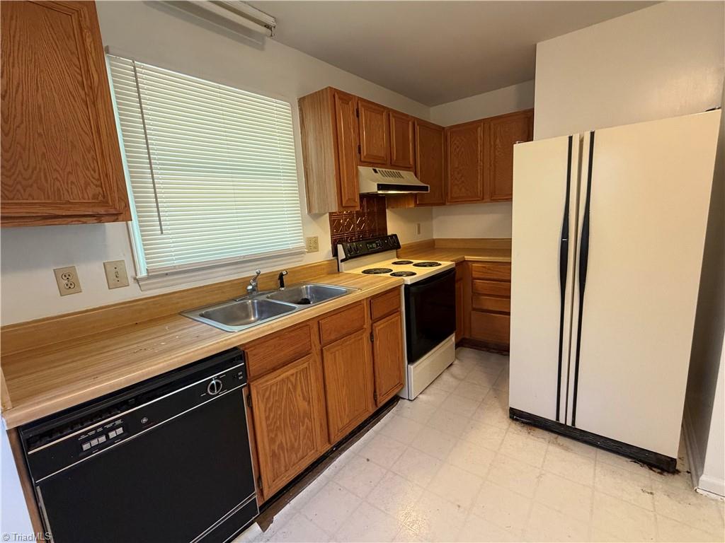 2234 Jones Road Greensboro, NC 27406 - Photo 4 of 15