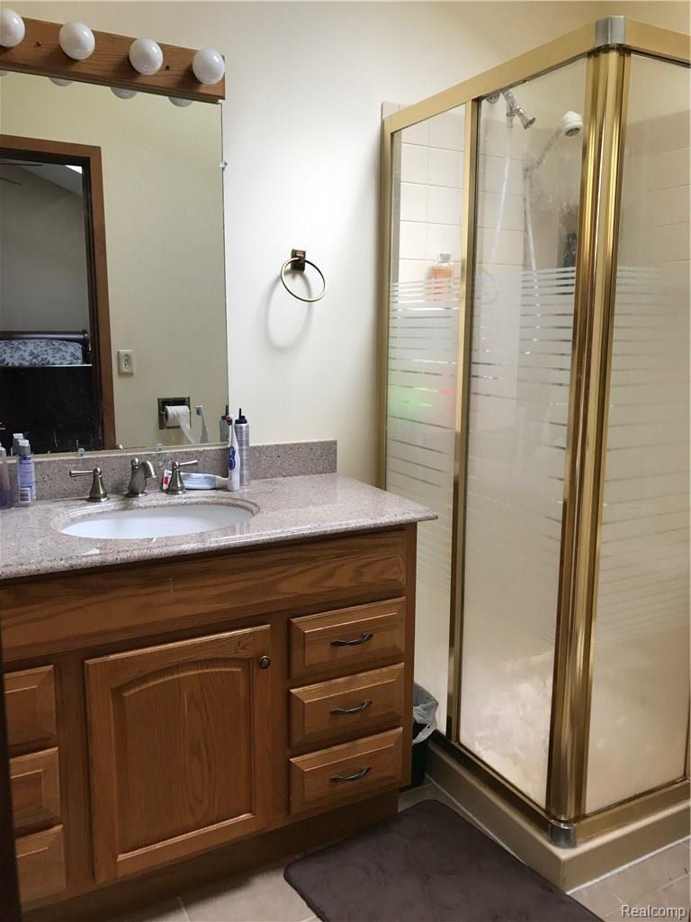 10460 Davison Road Davison, MI 48423 - Photo 5 of 10 Davison 4.JPG