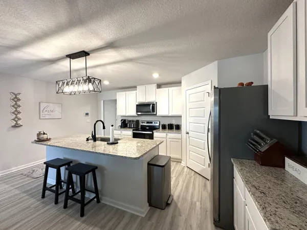 $2,100 | 828 Otto Loop, Crestview, FL 32539