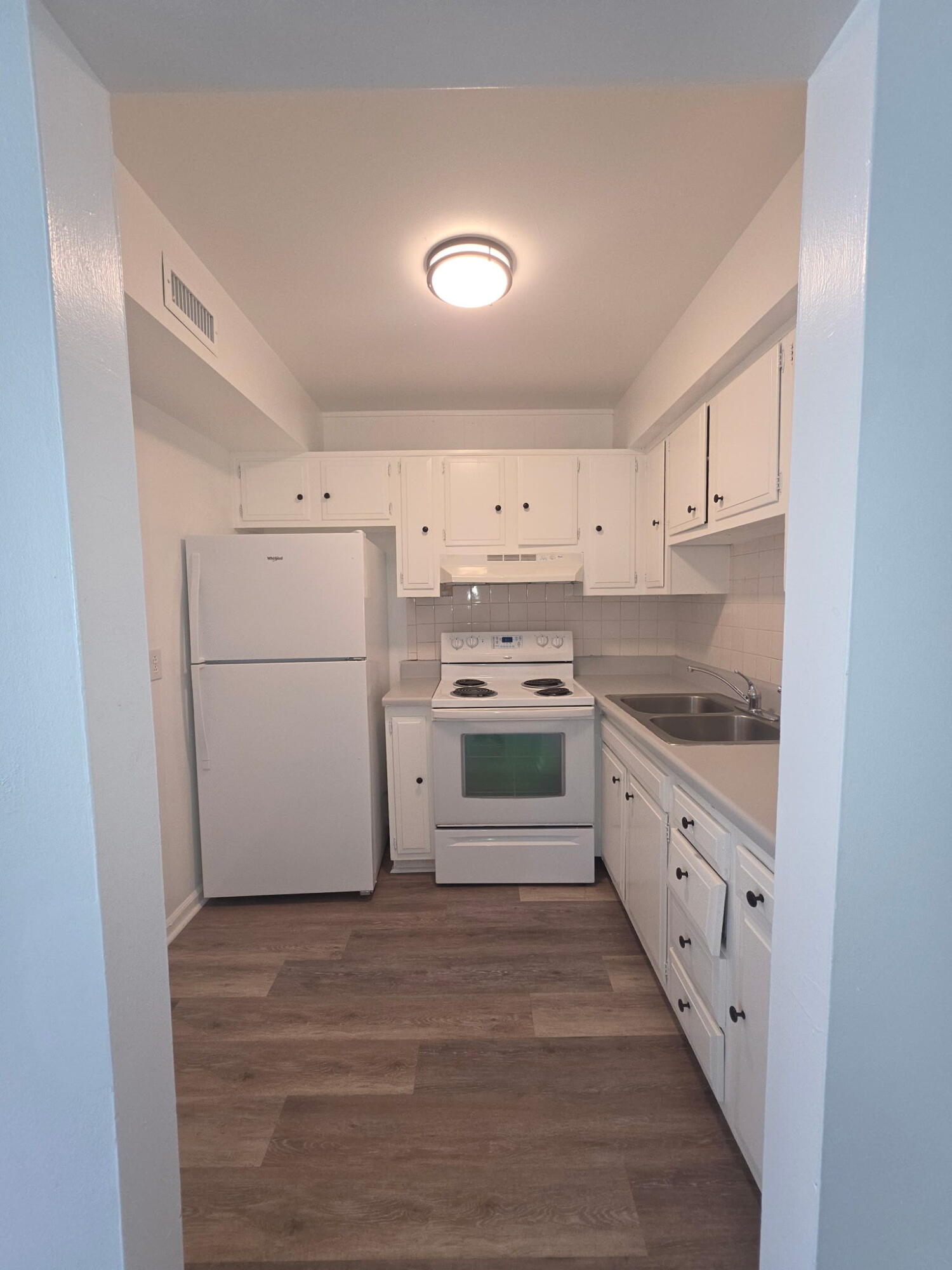 711 Townside Road Southwest, Unit 9 Roanoke, VA 24014 - Photo 8 of 13 7635