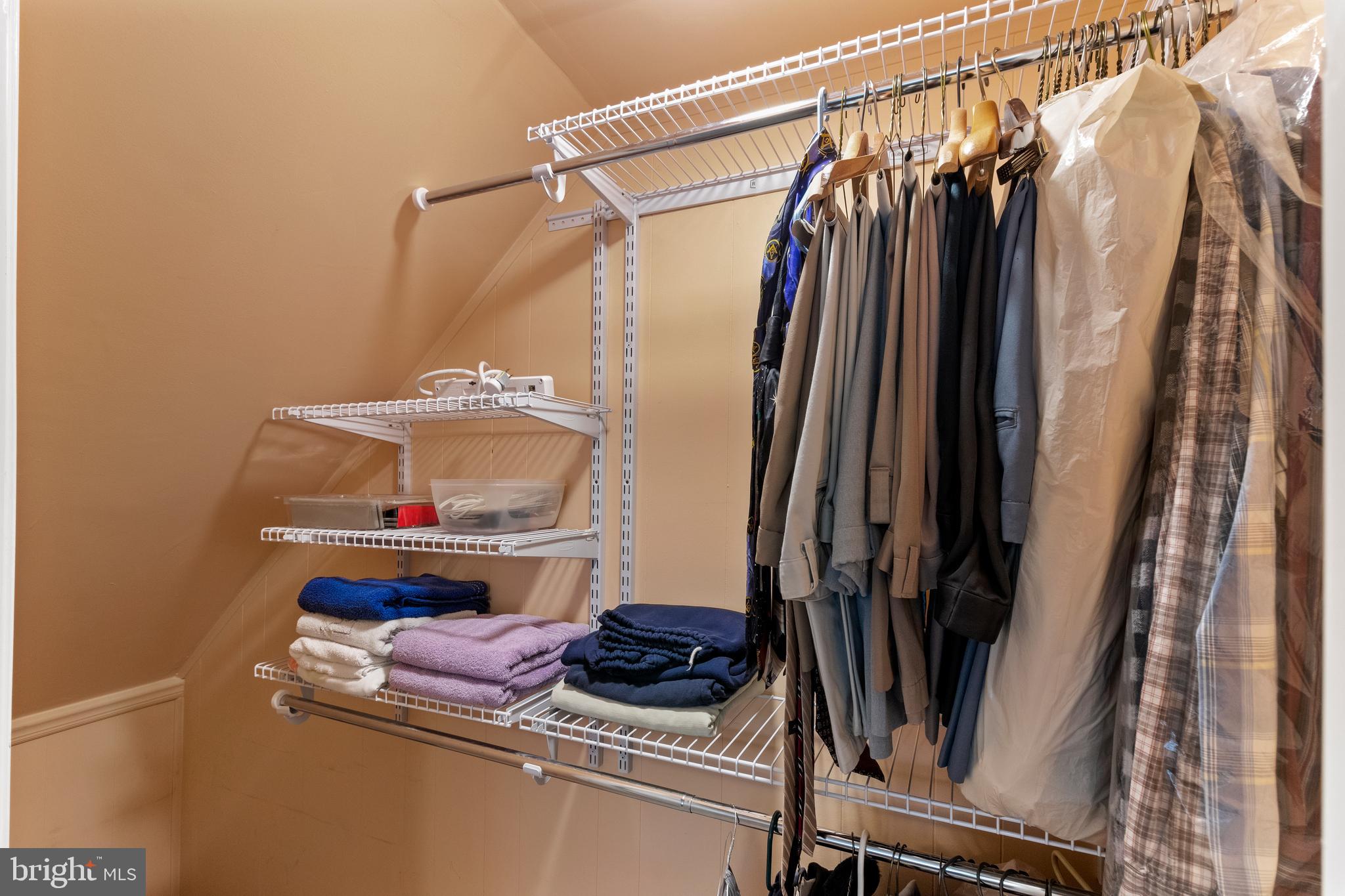 48 Inbrook Road Levittown, PA 19057 - Photo 18 of 21 Gallery Image 18