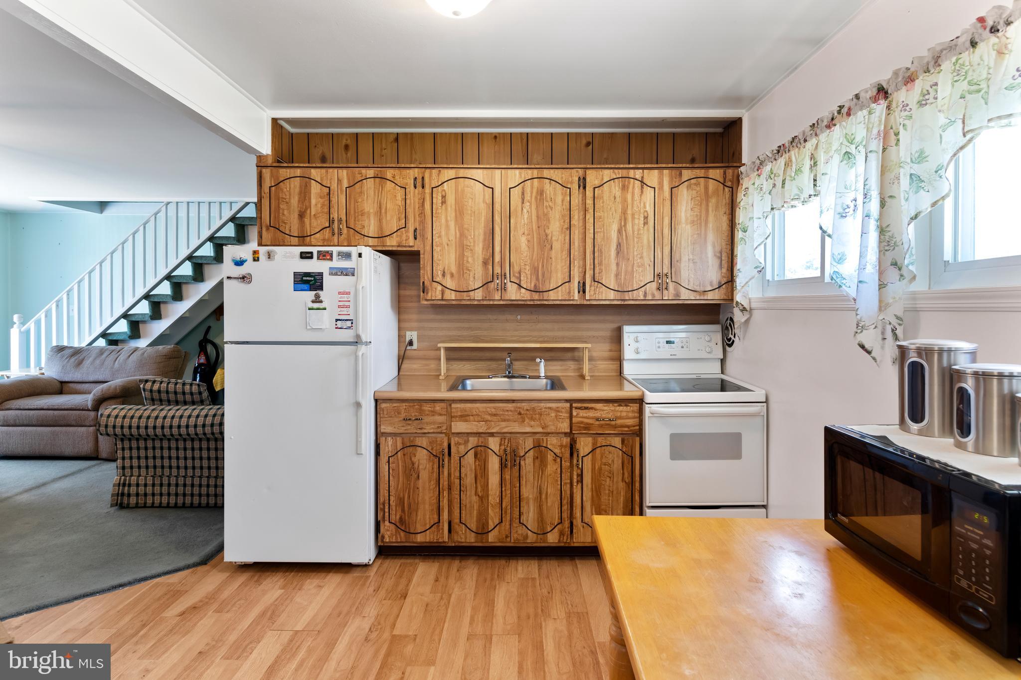 48 Inbrook Road Levittown, PA 19057 - Photo 6 of 21 Gallery Image 6