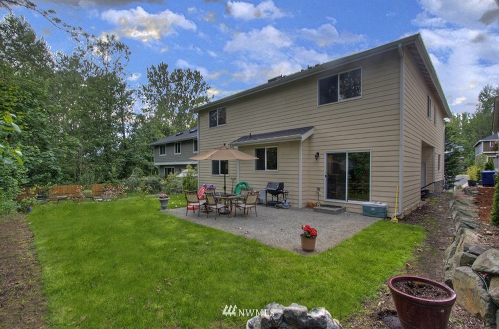 811 South 34th Place Renton, WA 98055 - Photo 14 of 15