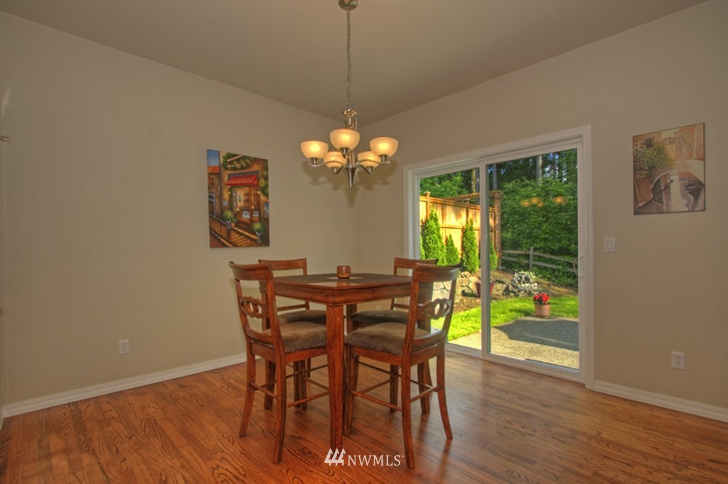 811 South 34th Place Renton, WA 98055 - Photo 8 of 15