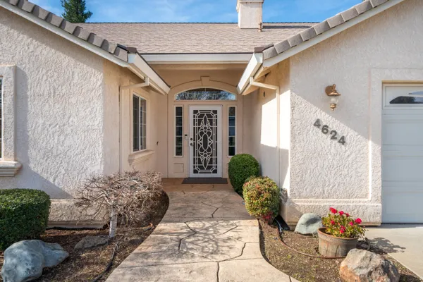 $799,900 | 4624 Columbine Drive, Redding, CA 96002