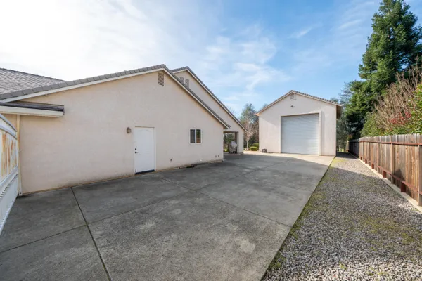 $799,900 | 4624 Columbine Drive, Redding, CA 96002