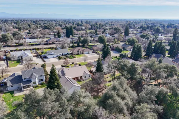 $799,900 | 4624 Columbine Drive, Redding, CA 96002