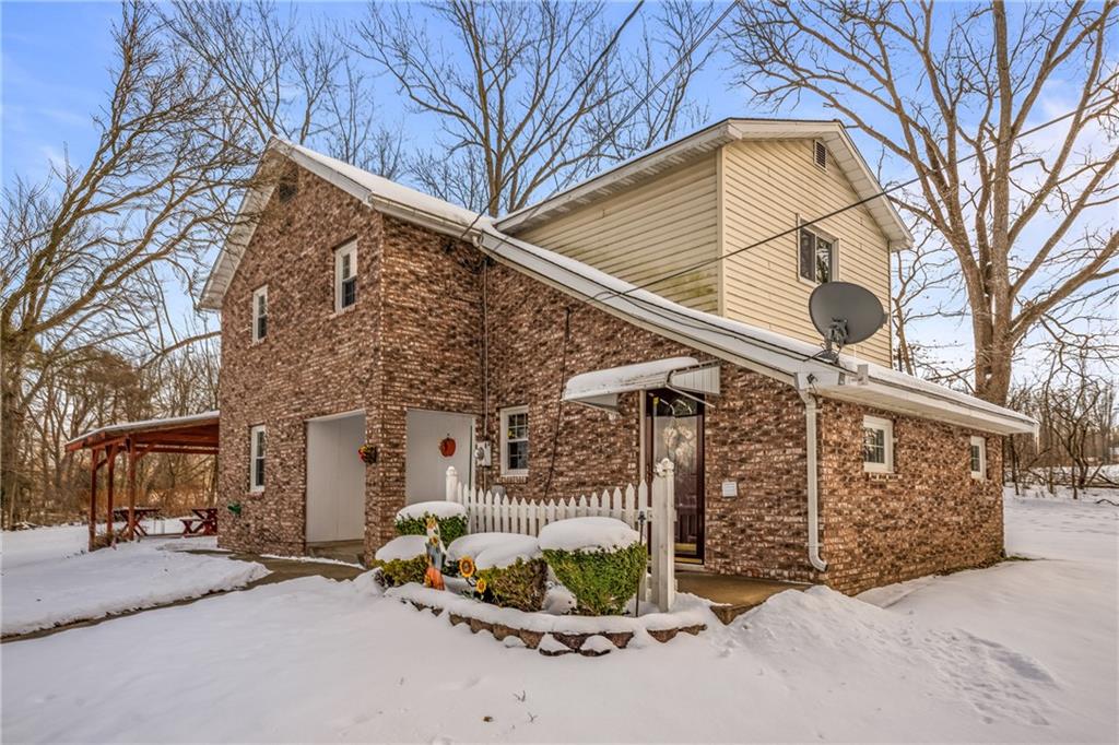 220 Hoover Road New Castle, PA 16101 - Photo 1 of 9 Gallery Image 1