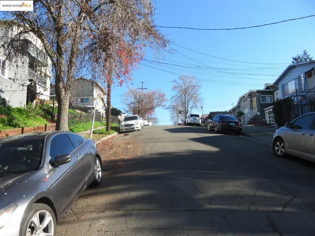 $425,000 | 4510 San Carlos Avenue, Oakland, CA 94601