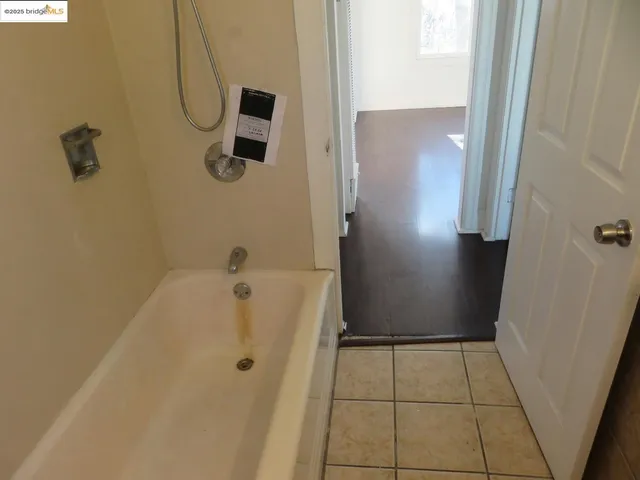 $425,000 | 4510 San Carlos Avenue, Oakland, CA 94601