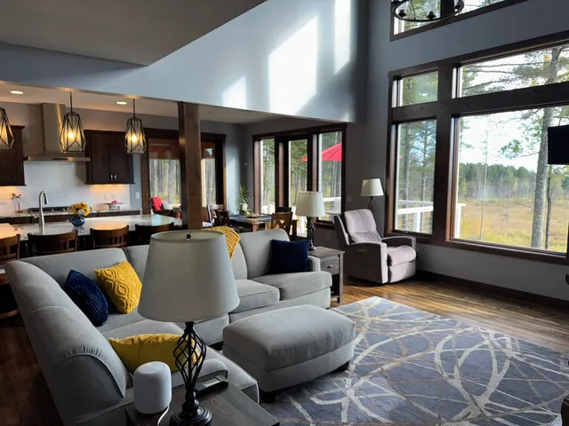 $899,000 | 1774 Highway 2 Two Harbors, Two Harbors, MN 55616