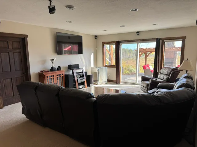 $899,000 | 1774 Highway 2 Two Harbors, Two Harbors, MN 55616