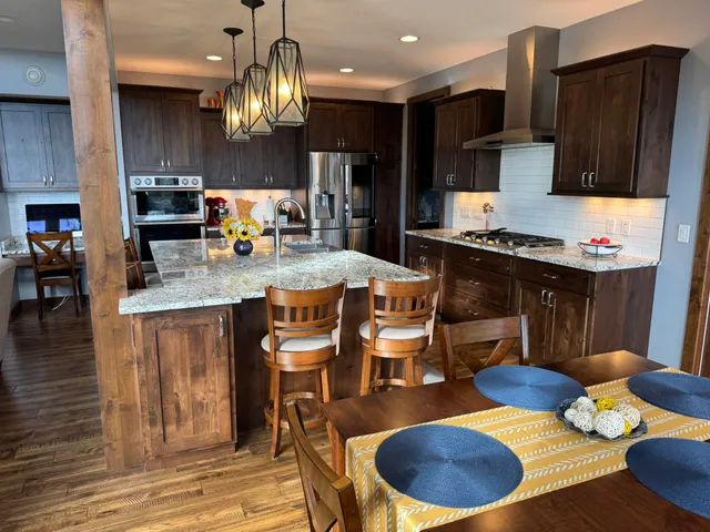 $899,000 | 1774 Highway 2 Two Harbors, Two Harbors, MN 55616