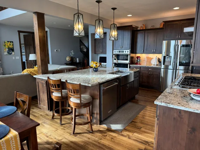 $899,000 | 1774 Highway 2 Two Harbors, Two Harbors, MN 55616