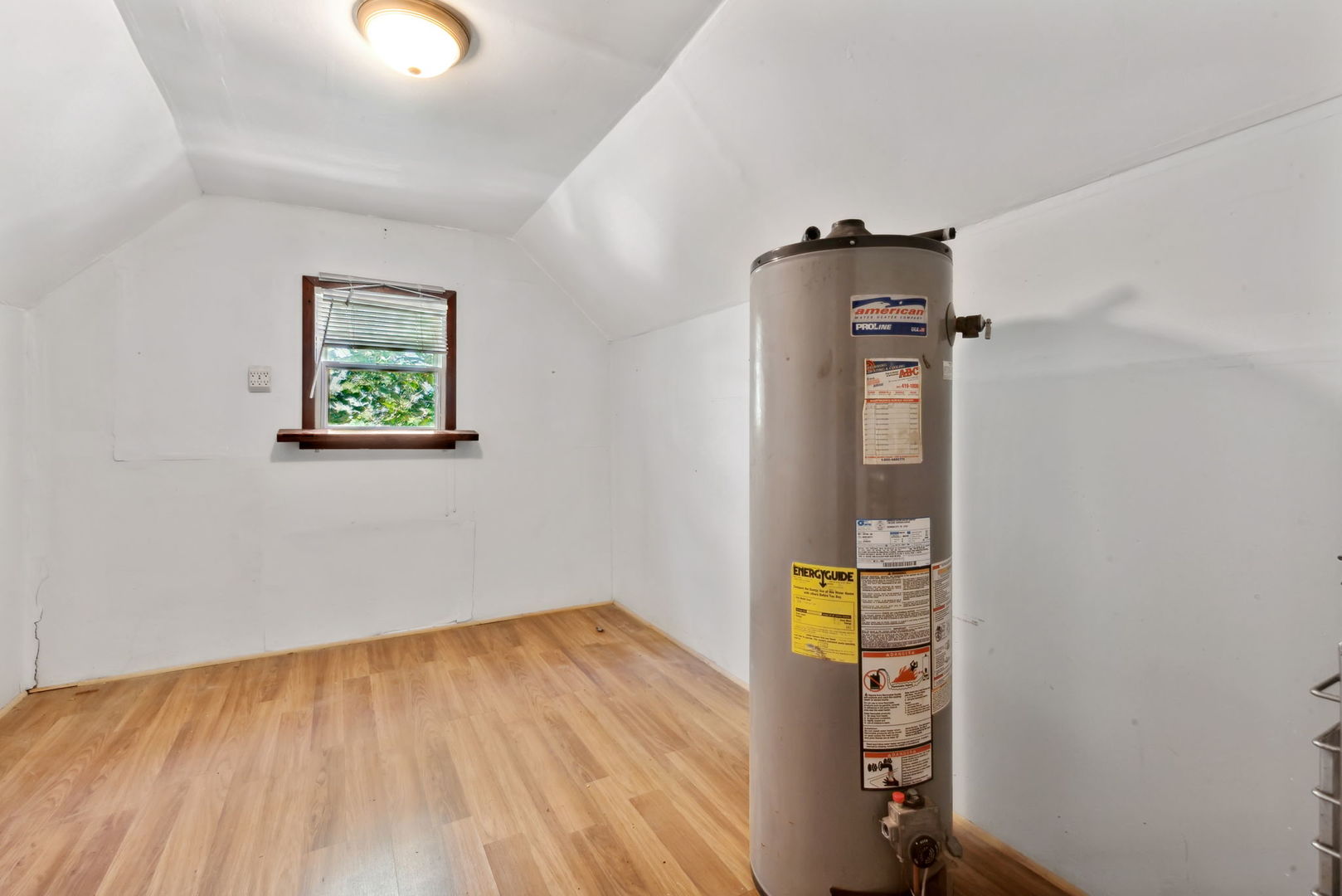 4411 West Haddon Avenue Chicago, IL 60651 - Photo 11 of 21 wooden floor in an empty room