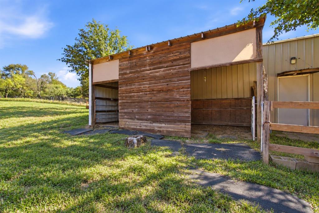210 Saddle Club Road Weatherford, TX 76088 - Photo 32 of 40 Gallery Image 32