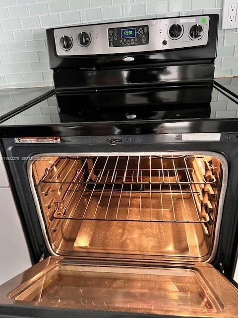 498 Northwest 165th Street, Unit D503 Miami, FL 33169 - Photo 14 of 29