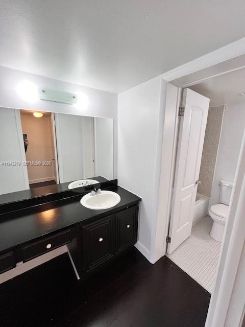 498 Northwest 165th Street, Unit D503 Miami, FL 33169 - Photo 17 of 29