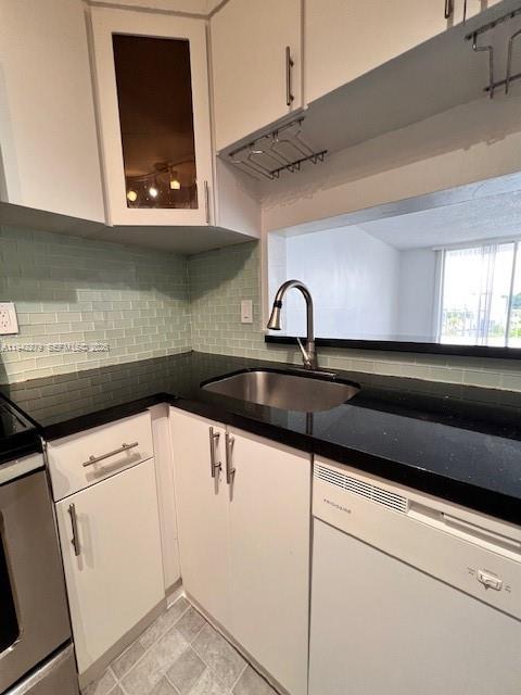 498 Northwest 165th Street, Unit D503 Miami, FL 33169 - Photo 26 of 29