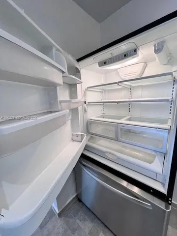 $1,500 | 498 Northwest 165th Street, Unit D503, Miami, FL 33169