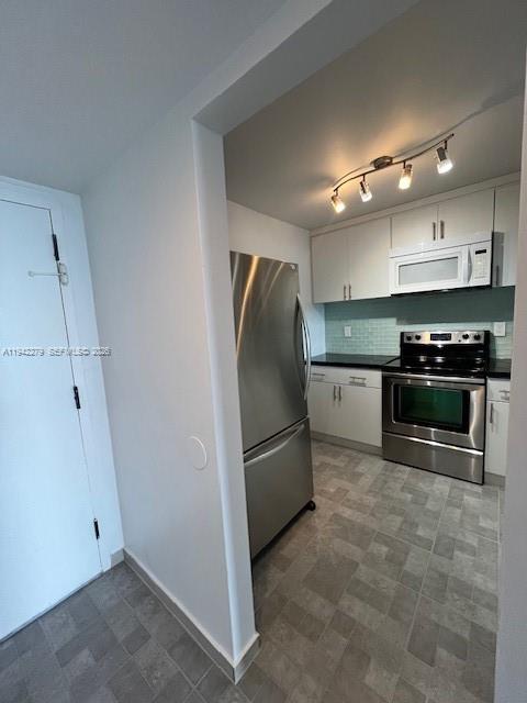 498 Northwest 165th Street, Unit D503 Miami, FL 33169 - Photo 10 of 29