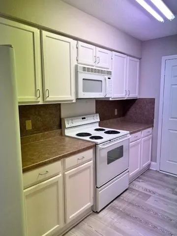 $1,595 | 9510 Balsa Drive, Shreveport, LA 71115