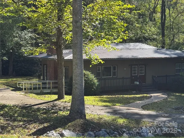 $90,000 | 999 Red Oak Forest Road, Fairview, NC 28730