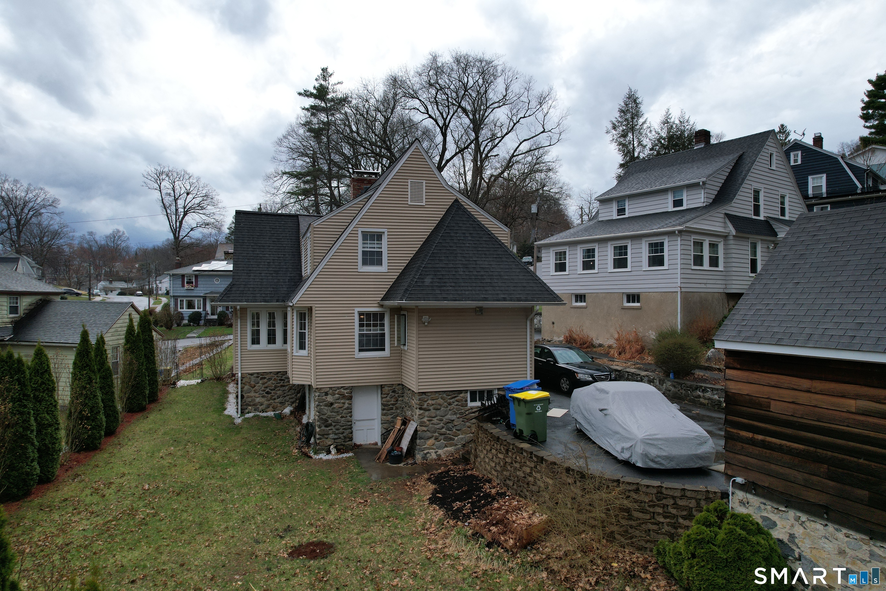 14 Arden Road Waterbury, CT 06708 - Photo 3 of 24