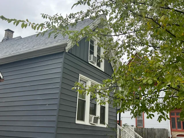 $195,900 | 212 West Center Street, Milwaukee, WI 53212