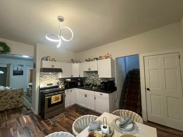 $195,900 | 212 West Center Street, Milwaukee, WI 53212