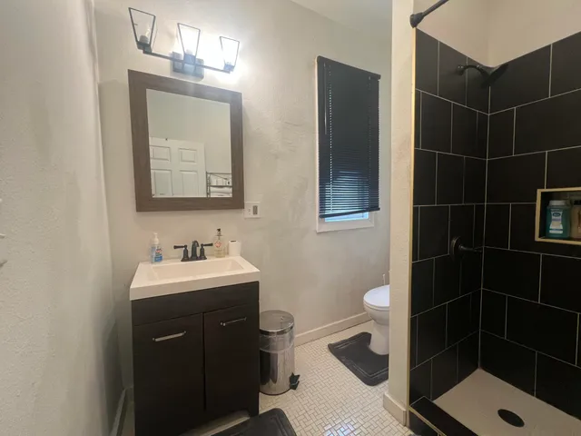 $195,900 | 212 West Center Street, Milwaukee, WI 53212