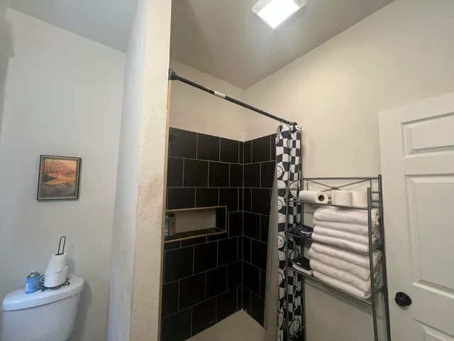 $195,900 | 212 West Center Street, Milwaukee, WI 53212