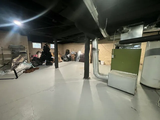 $195,900 | 212 West Center Street, Milwaukee, WI 53212