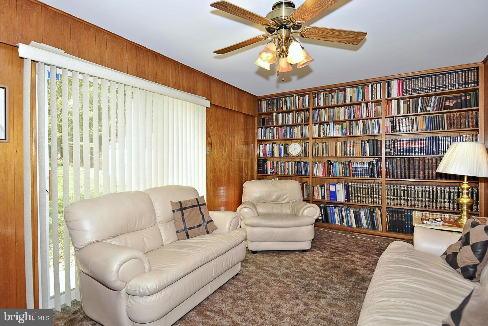 11612 Gilsan Street Silver Spring, MD 20902 - Photo 14 of 30 Family Room