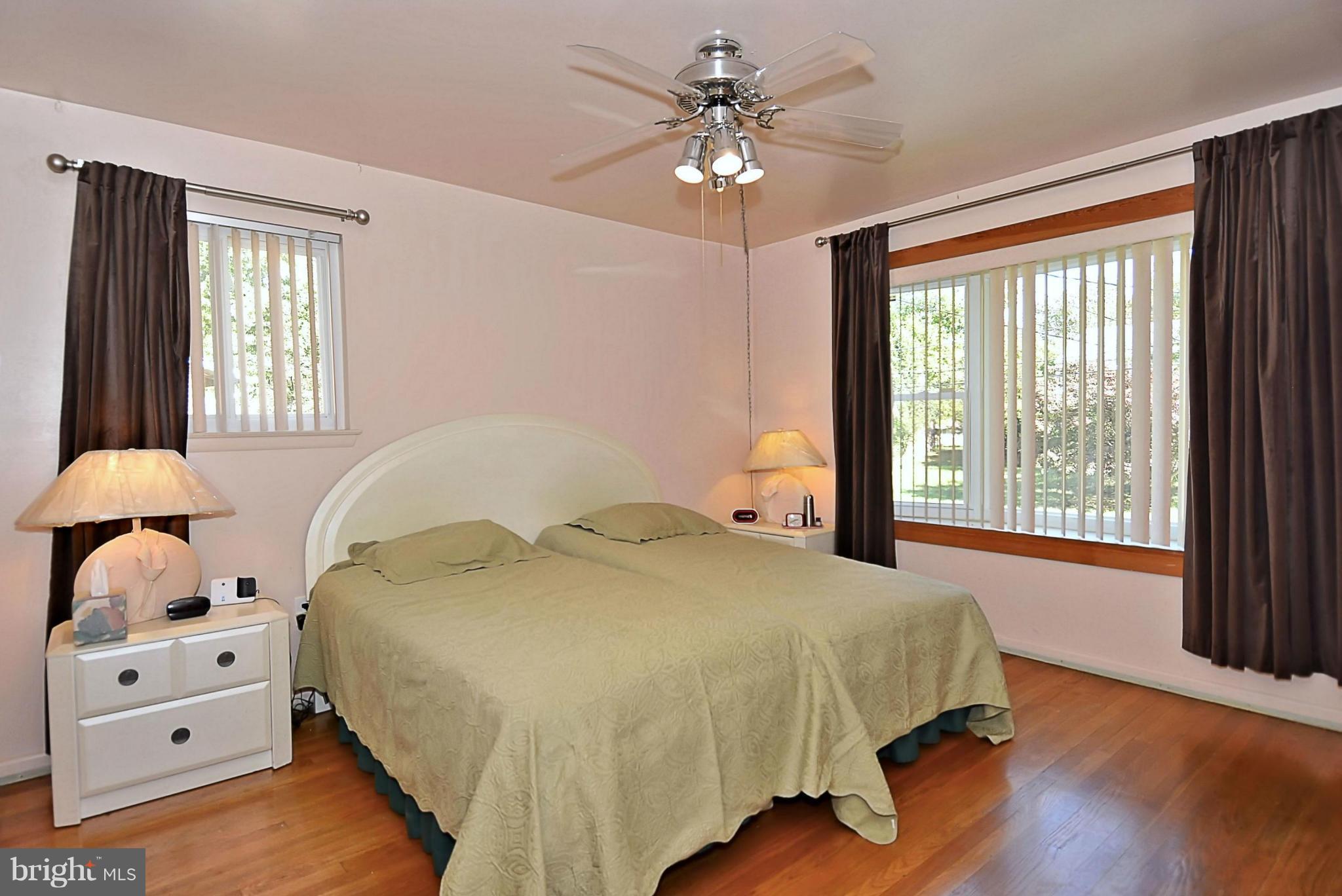 11612 Gilsan Street Silver Spring, MD 20902 - Photo 16 of 30 Bedroom (Master)
