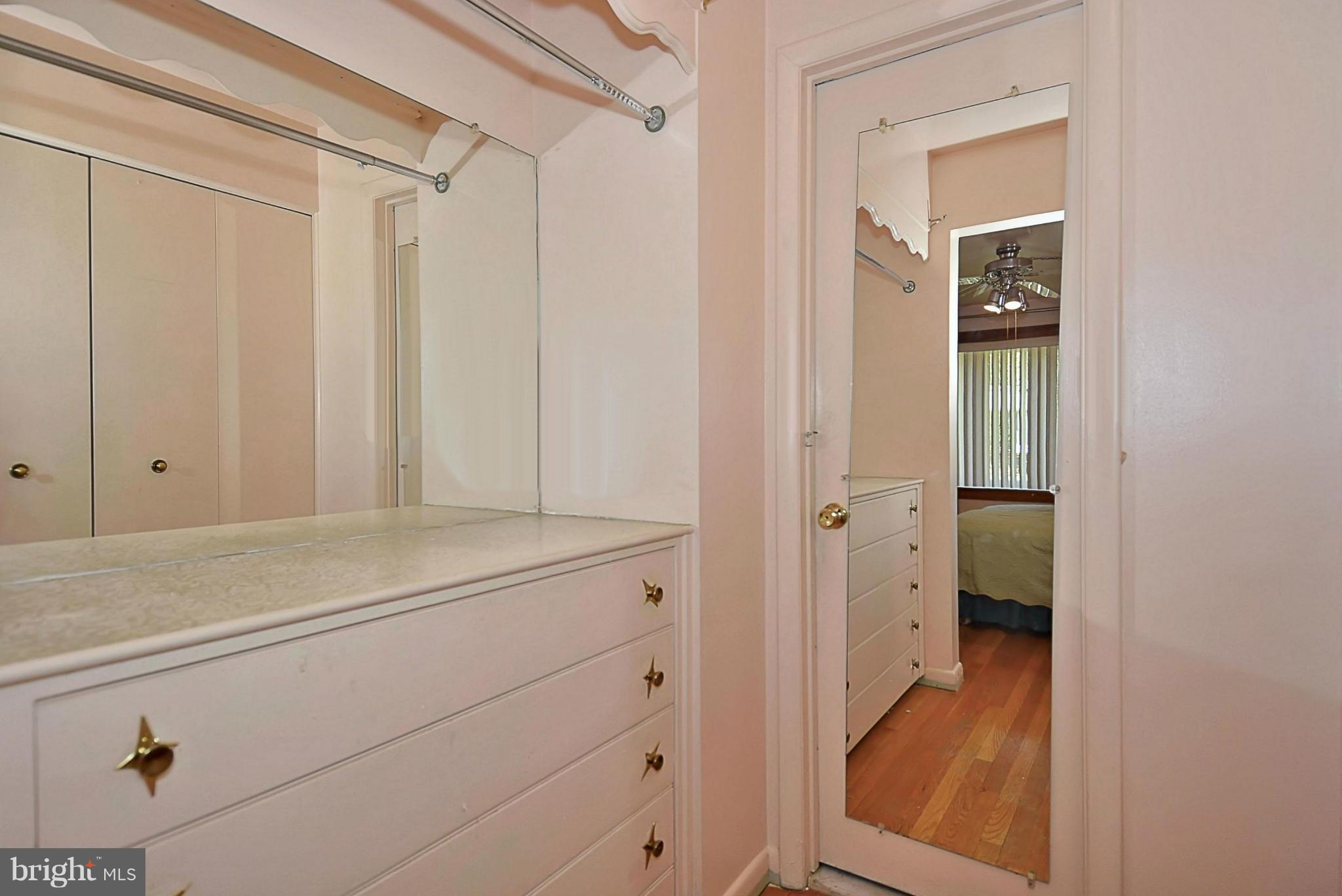 11612 Gilsan Street Silver Spring, MD 20902 - Photo 17 of 30 Dressing Area