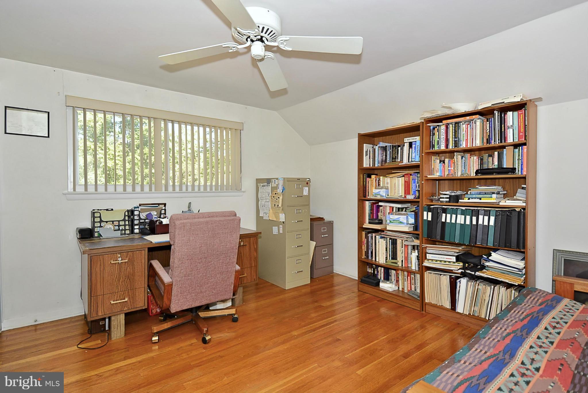 11612 Gilsan Street Silver Spring, MD 20902 - Photo 20 of 30 Bedroom 3