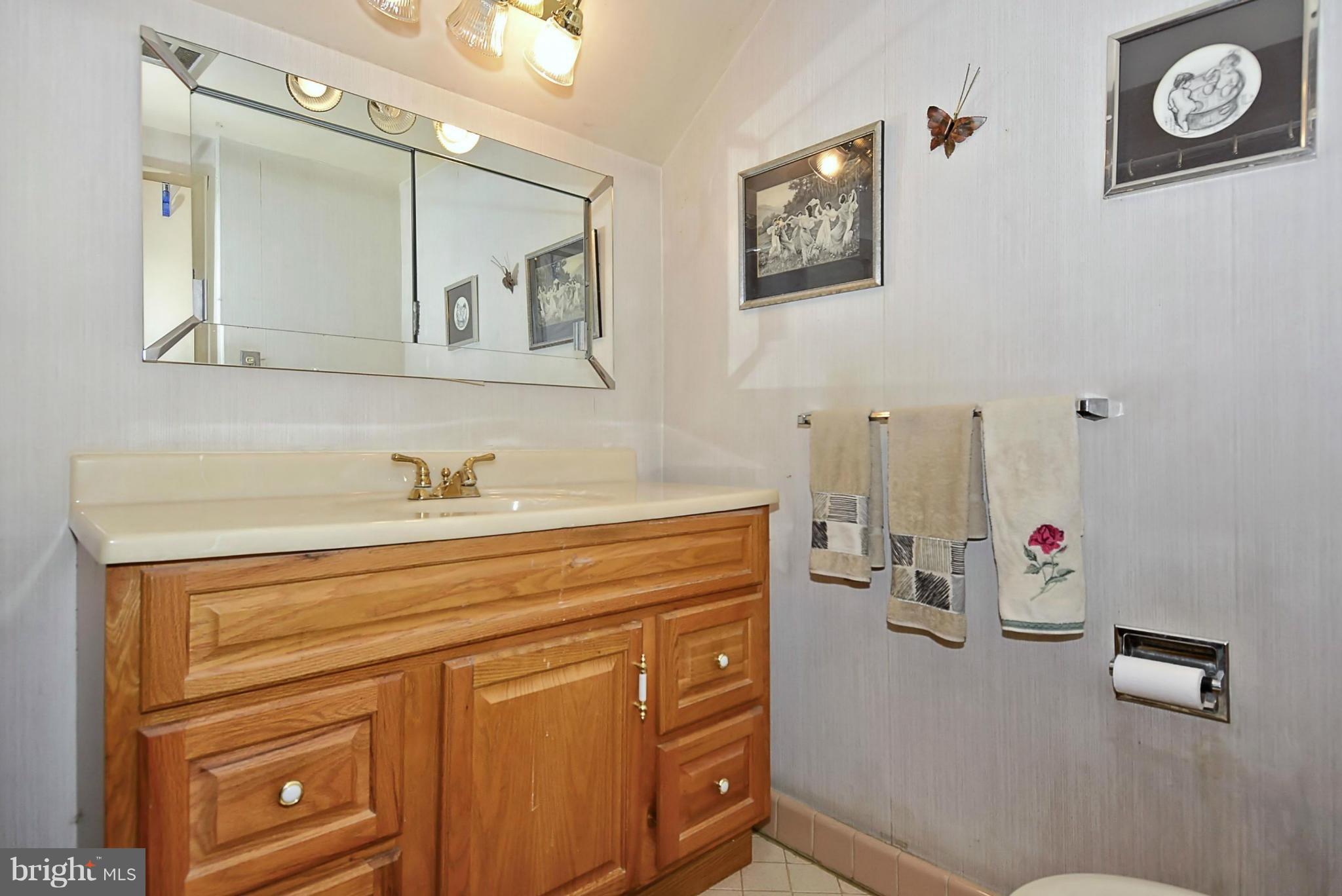 11612 Gilsan Street Silver Spring, MD 20902 - Photo 22 of 30 Bath 2