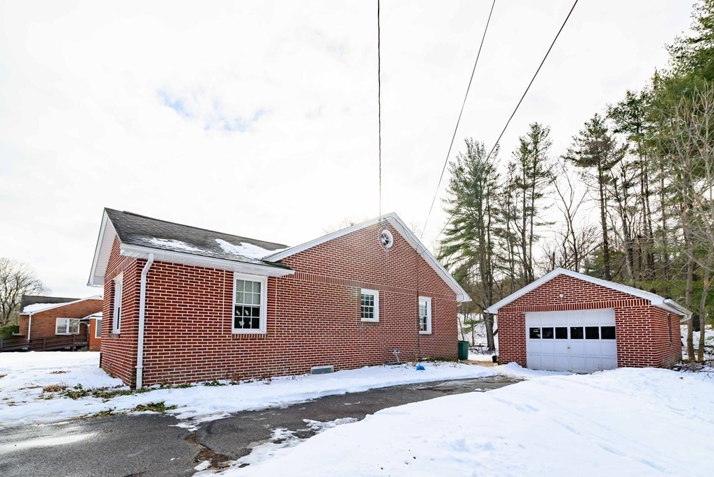 106 Greenwich Road Ware, MA 01082 - Photo 3 of 22