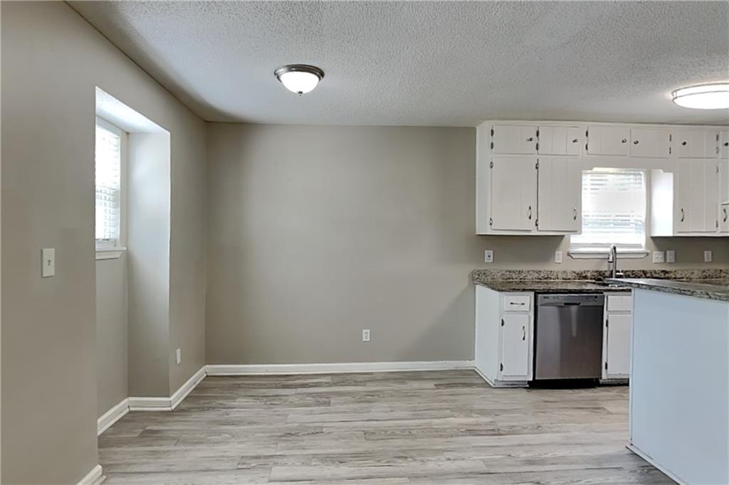 4956 West Ridge Drive Douglasville, GA 30135 - Photo 5 of 20