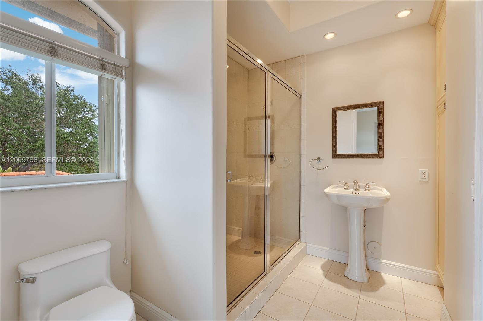 11071 Southwest 28th Street Miami, FL 33165 - Photo 27 of 78