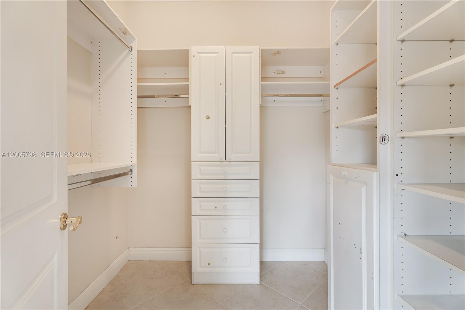 11071 Southwest 28th Street Miami, FL 33165 - Photo 29 of 78