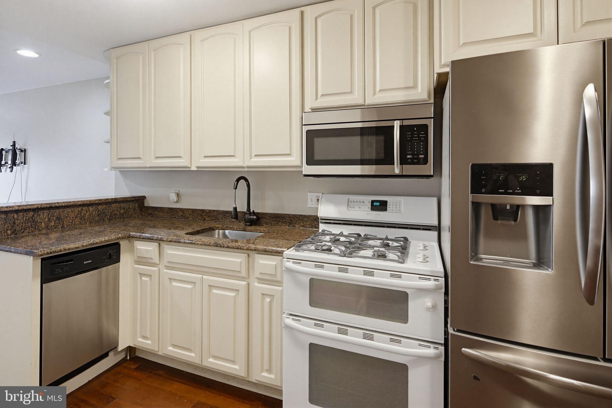 3419 Dillon Street Baltimore, MD 21224 - Photo 8 of 27