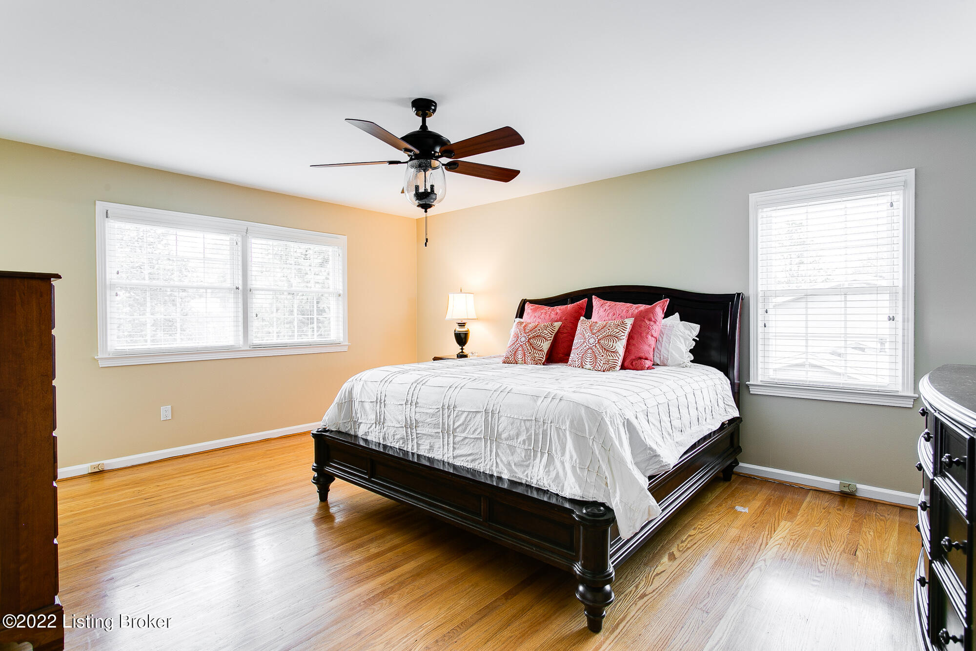 219 Sequoya Road Louisville, KY 40207 - Photo 28 of 59 BR#2- Primary Bedroom